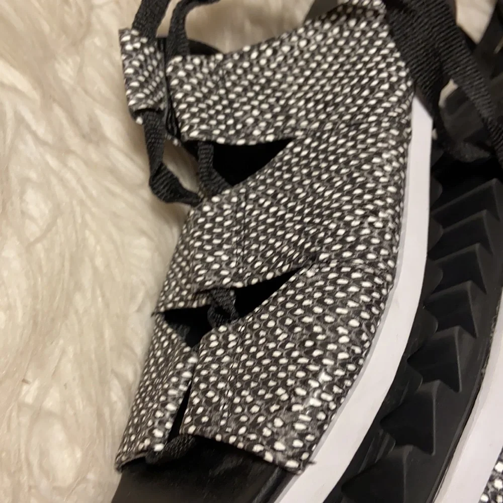 Sam Edelman circus sam